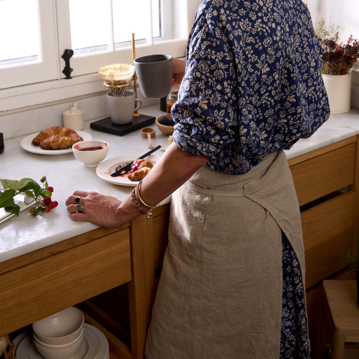 Washed Natural Linen and Leather Apron - Bloomist