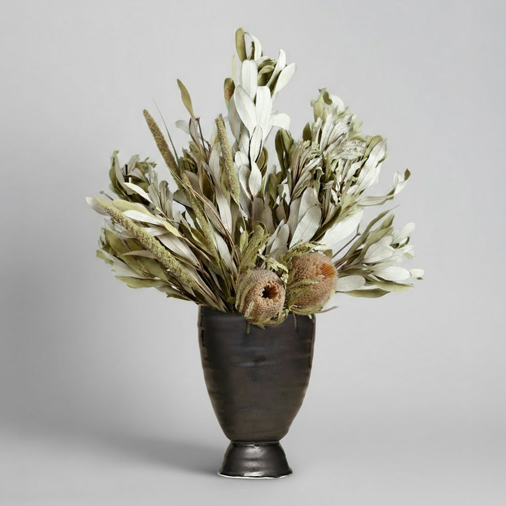 dried flower arrangement