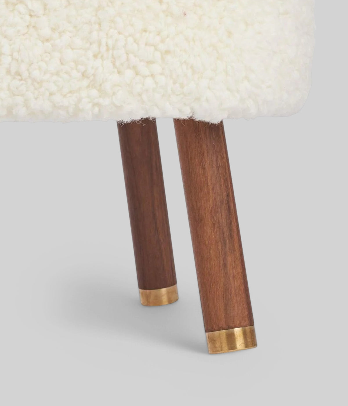 walnut foot lounge chair 