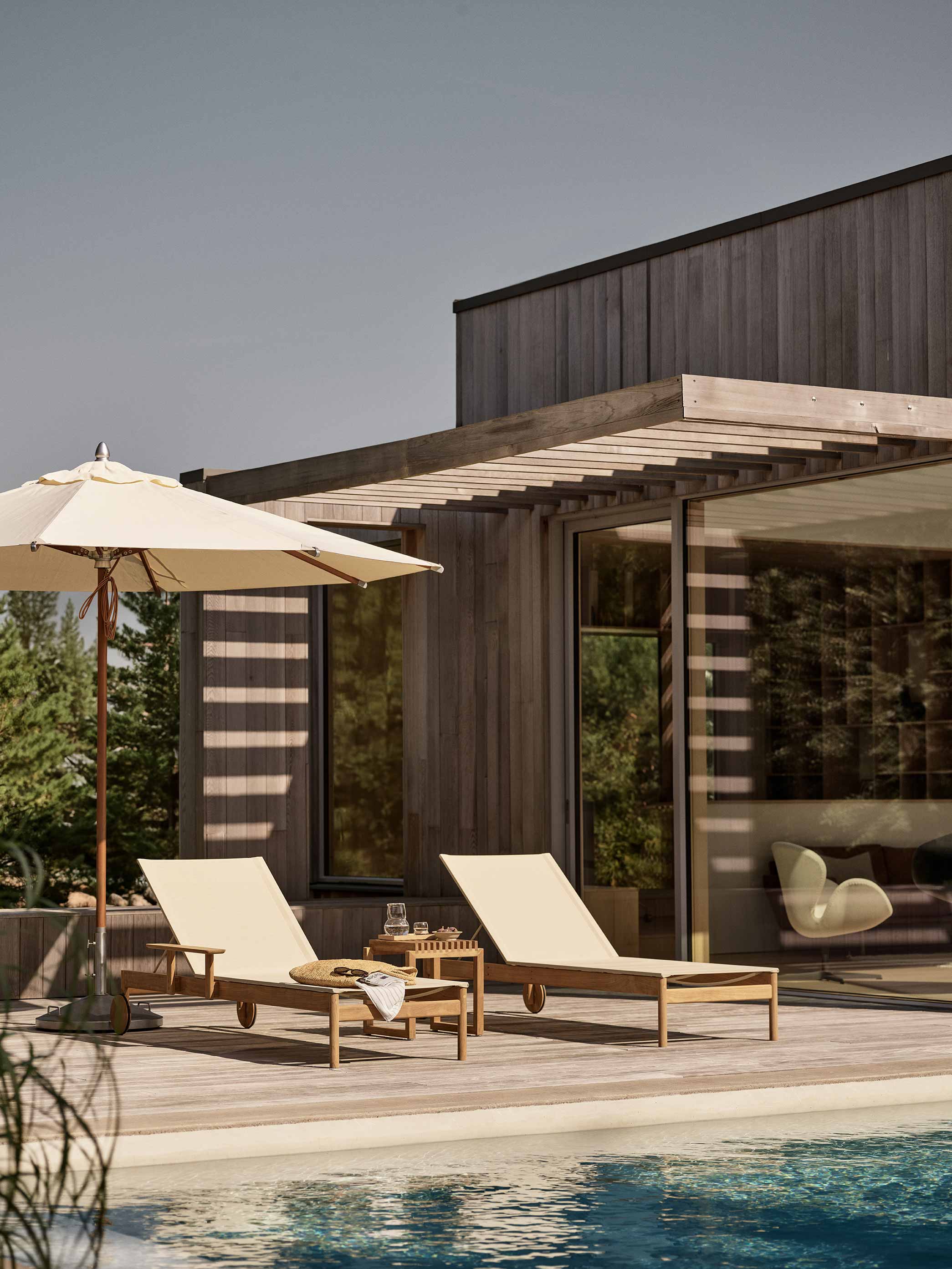 round patio umbrella
