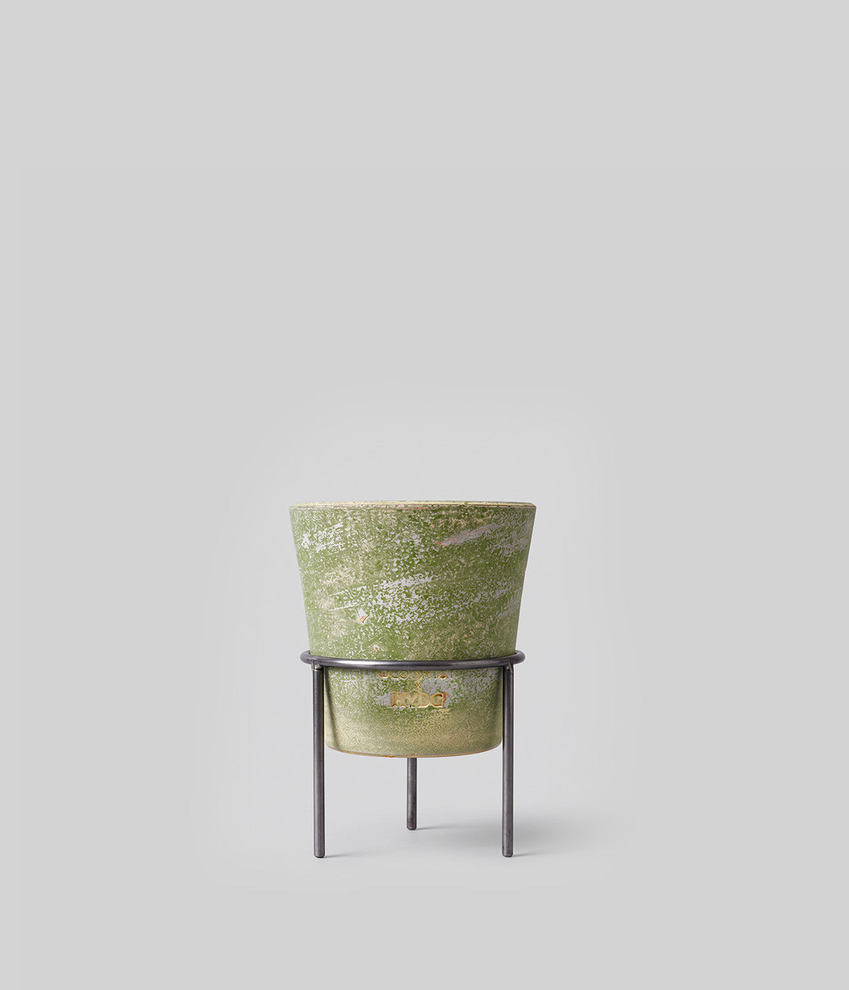Small Bloomist x NYBG Garden Sage terra cotta planter displayed in a three-legged metal plant stand