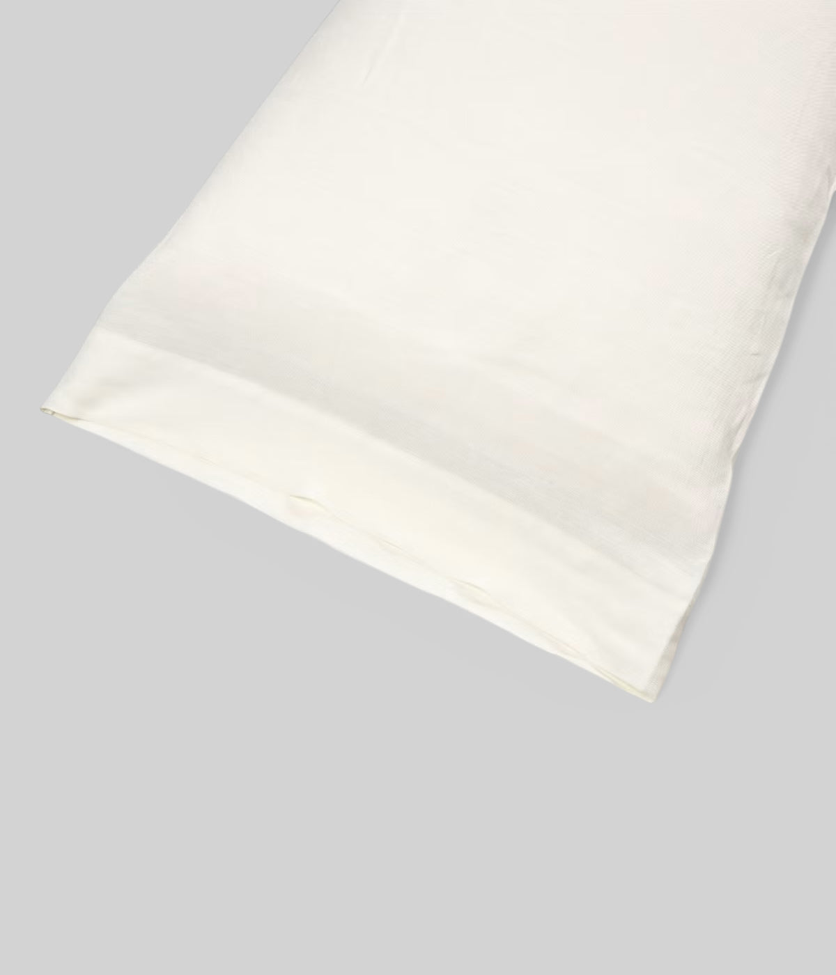 King pillow case in off-white tone grown from organic Flemish flax GOTS-certified Belgium
