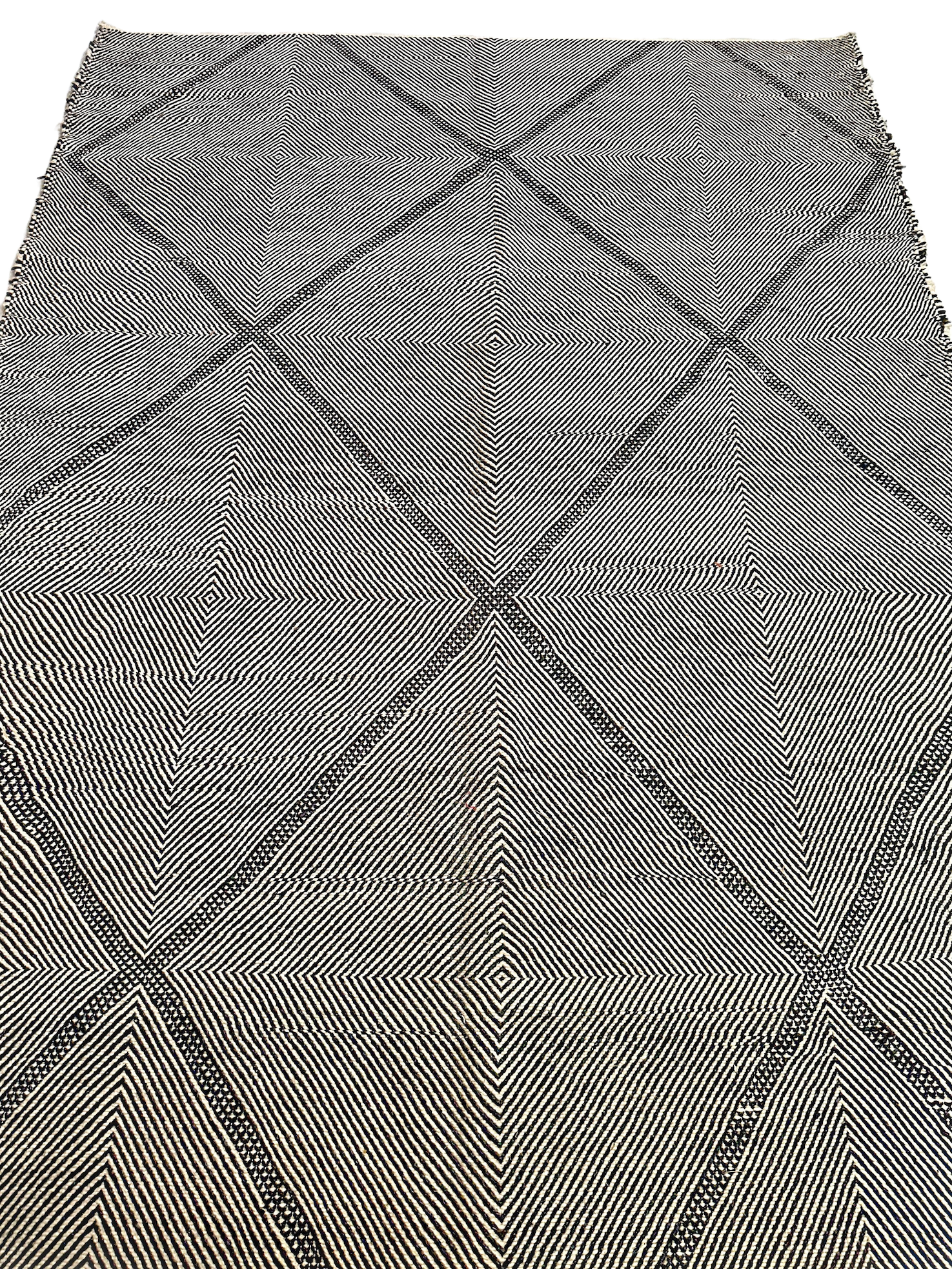 Flatweave Black White Rug