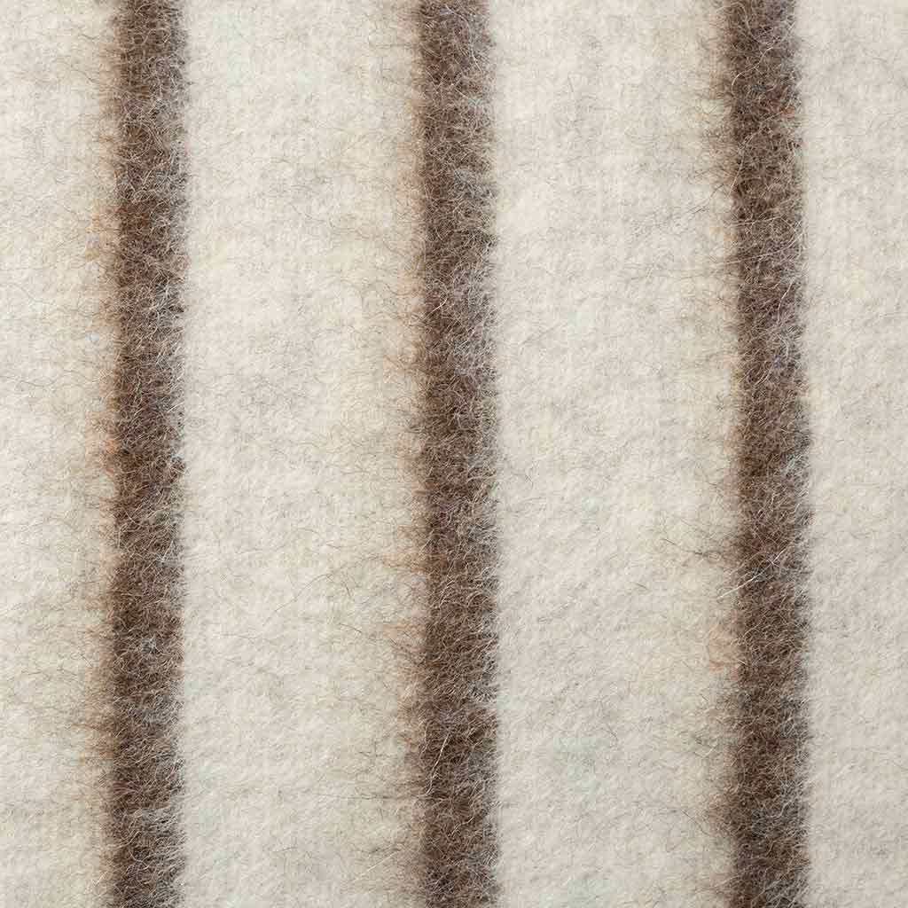 Lee long lumbar showing dense vertical stripe repeat