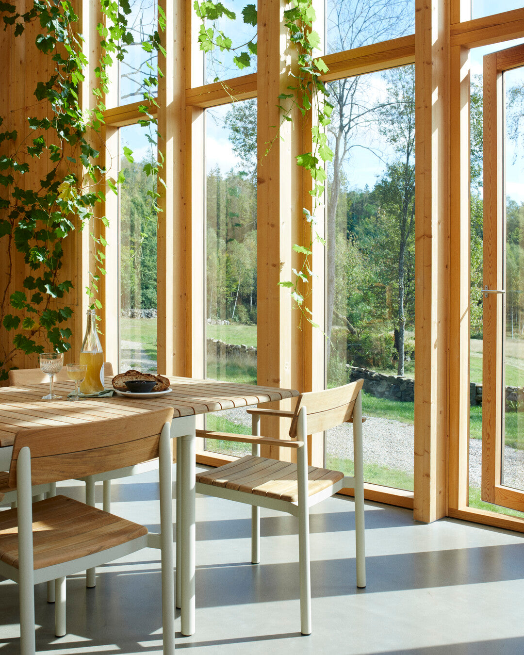 Durable teak extension leaf
