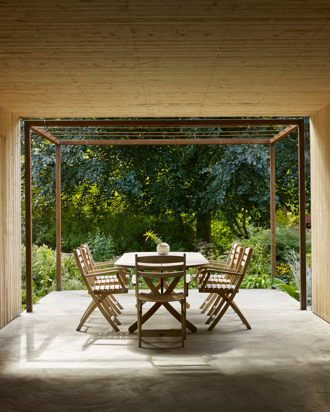 Durable teak wood dining table
