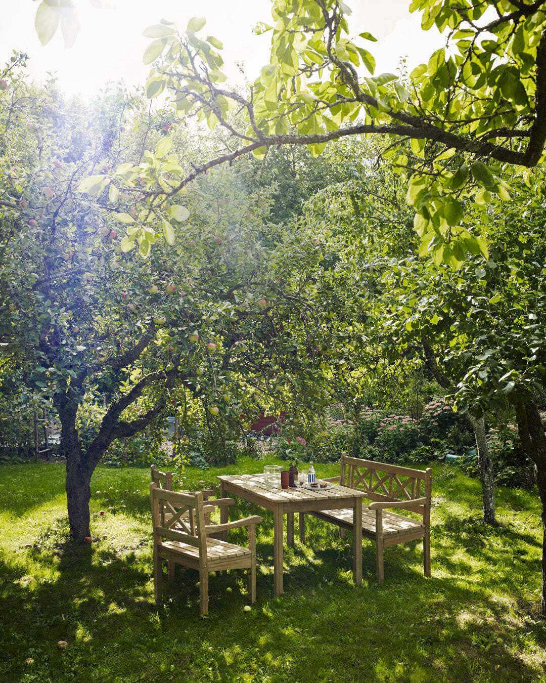 Sturdy Skagen teak seating
