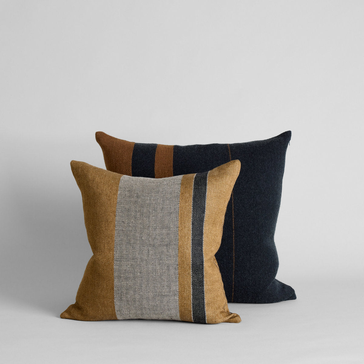 Oscar Pillow Cover, 25" x 25" - Bloomist