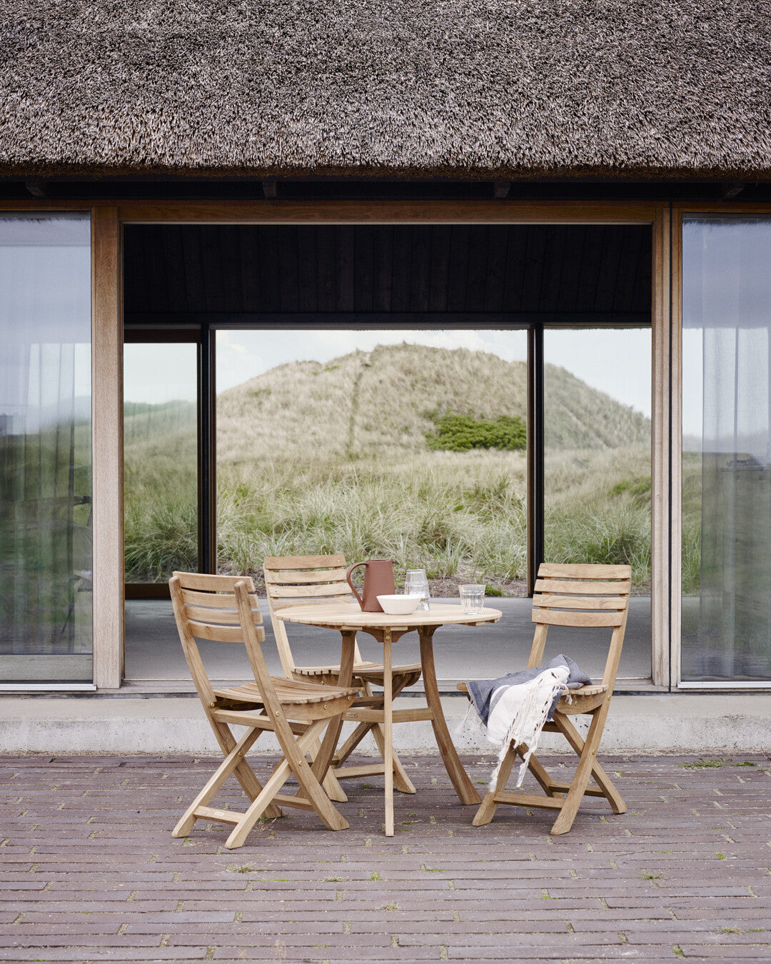 Handcrafted Vendia teak furniture
