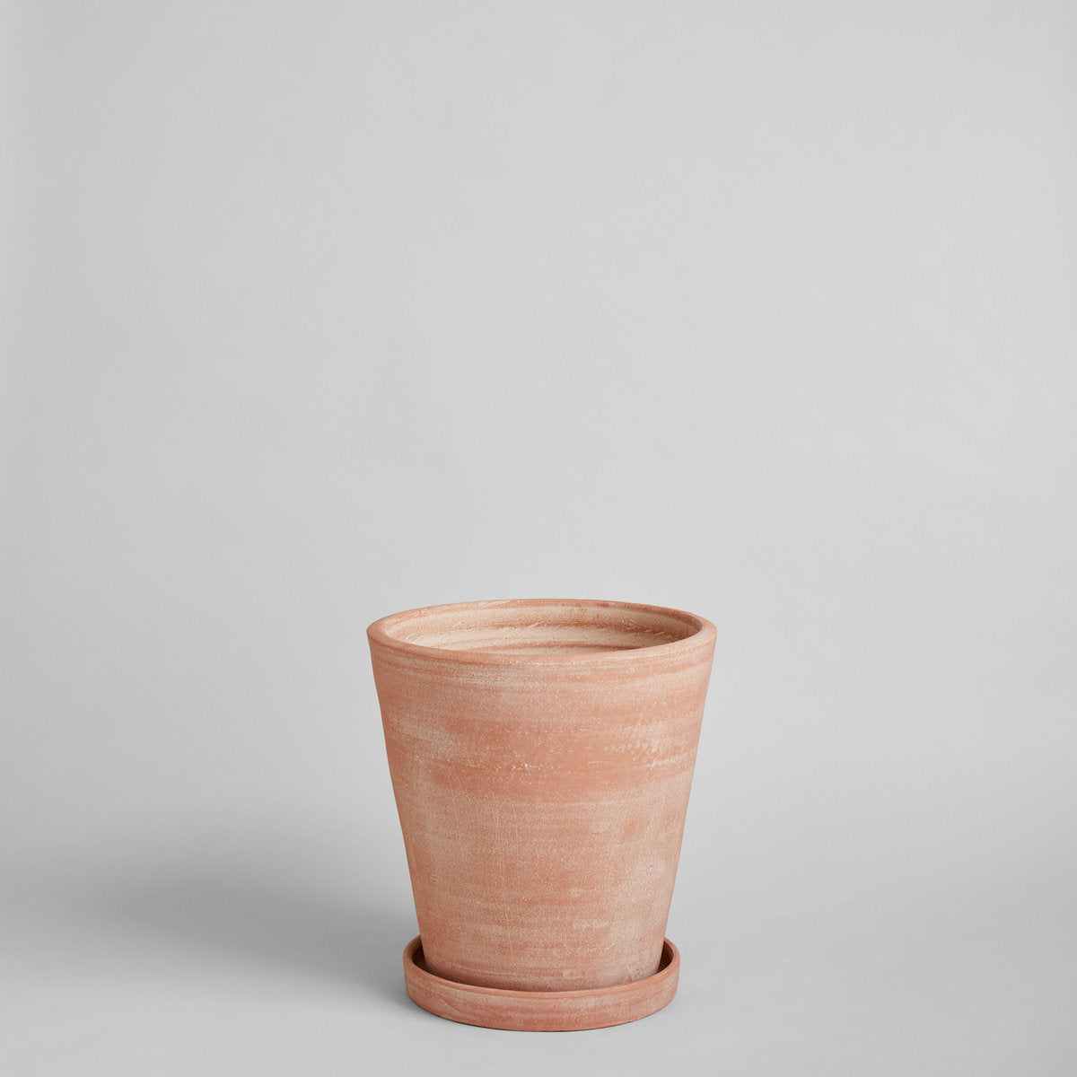Studio Planter, Whitewash - Bloomist