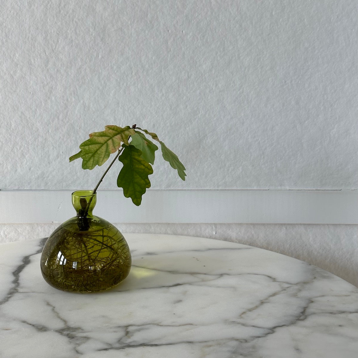 Acorn Vase - Bloomist